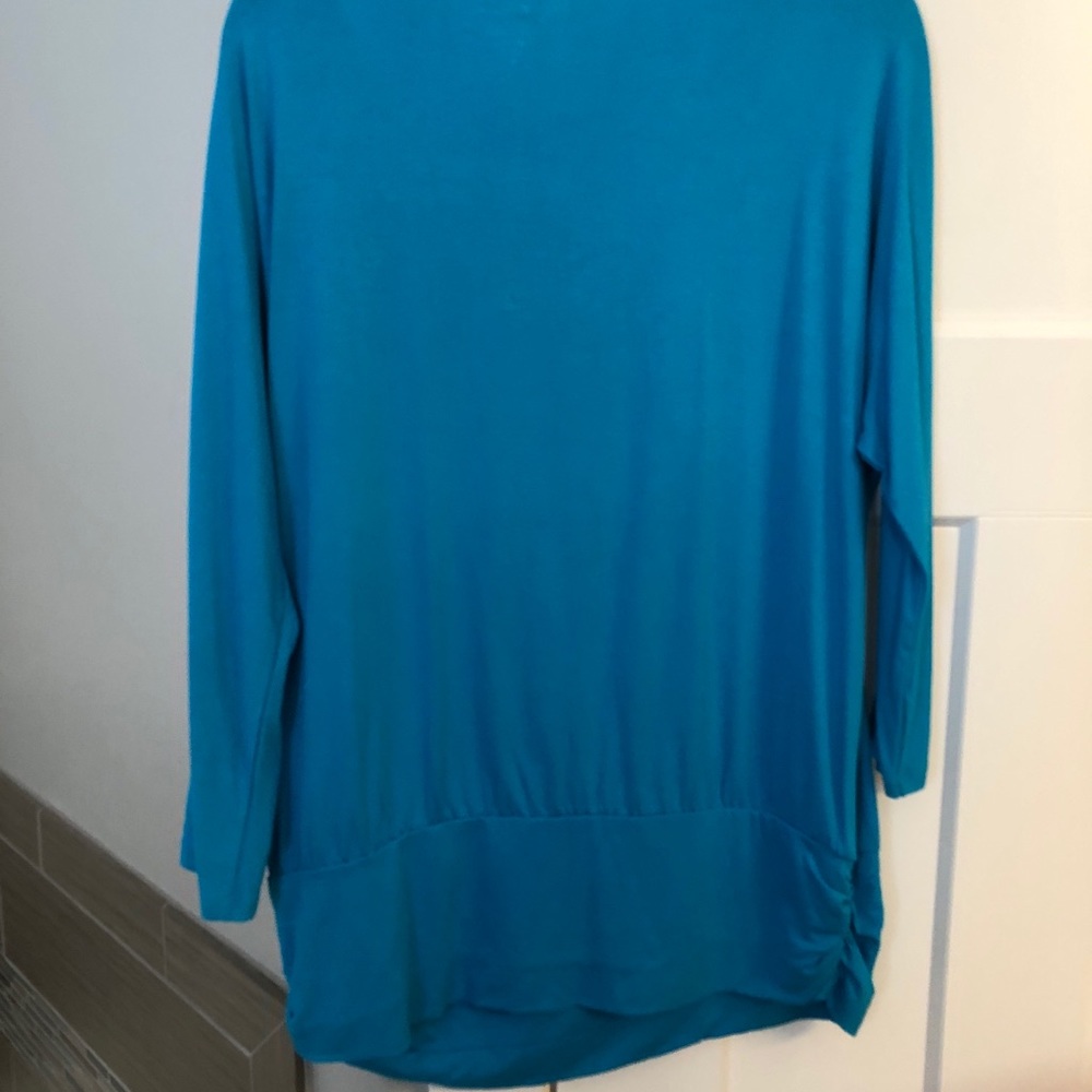 Chico’s size 2 turquoise long sleeve blouse